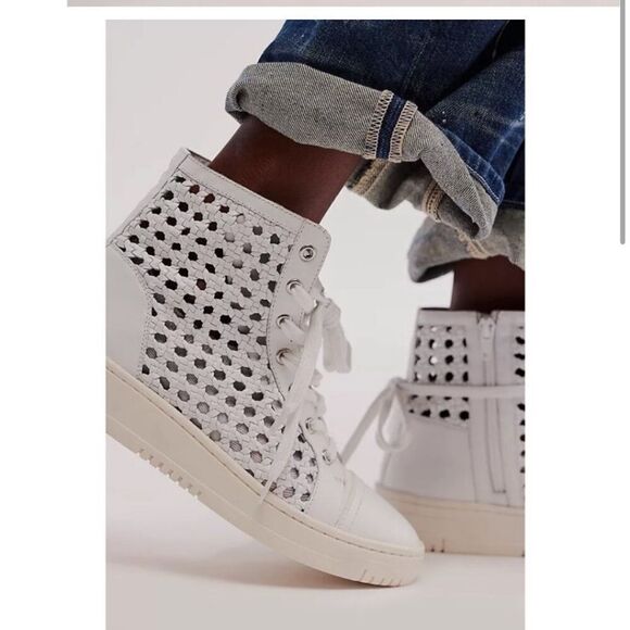 Free People Hayes High Top Woven Leather Sneakers in White Size 6 New in box - Picture 3 of 13